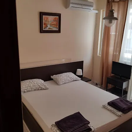 Ivet Apartment *