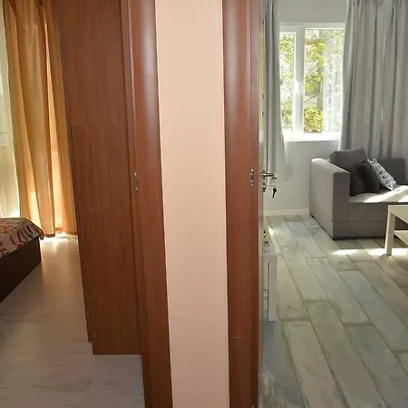 Apartment Ivet *
